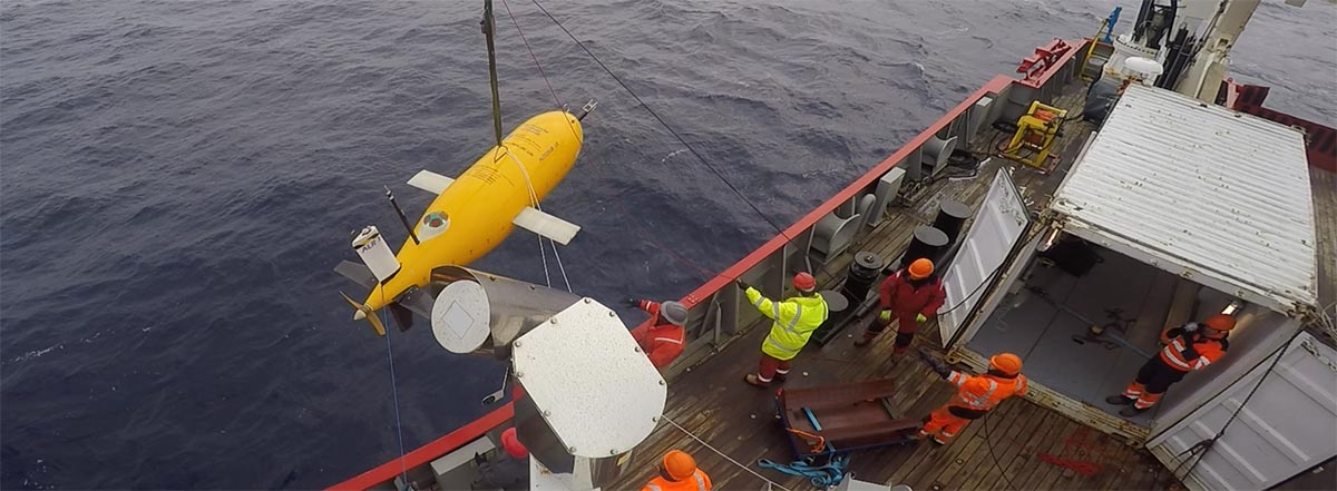 Boaty McBoatface being launched from the RRS James Clarke Ross.